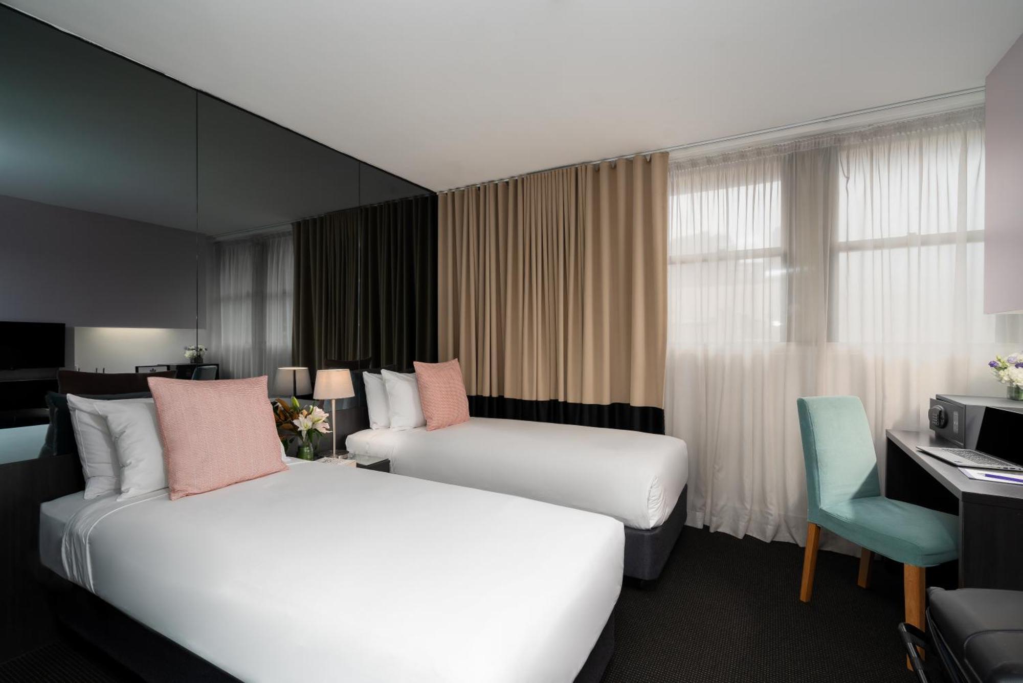 Park Regis Centre Hotel