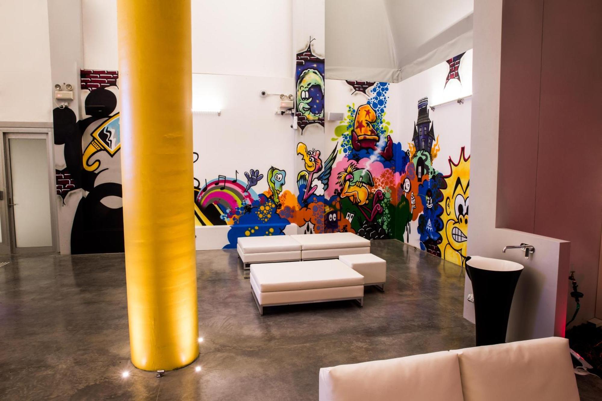 Aparthotel Adge And Residences Sydney