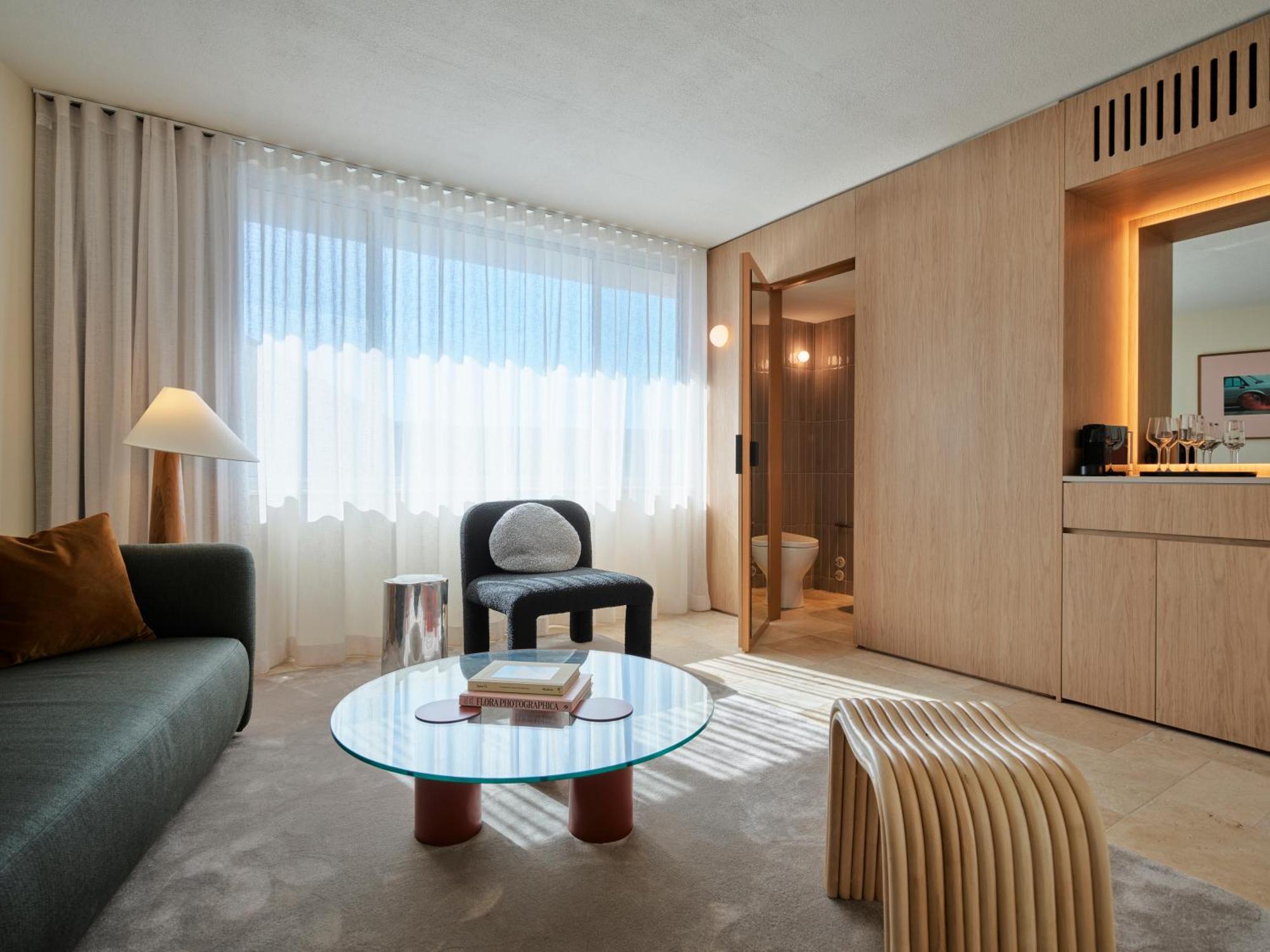 Oxford House Hotel 4*