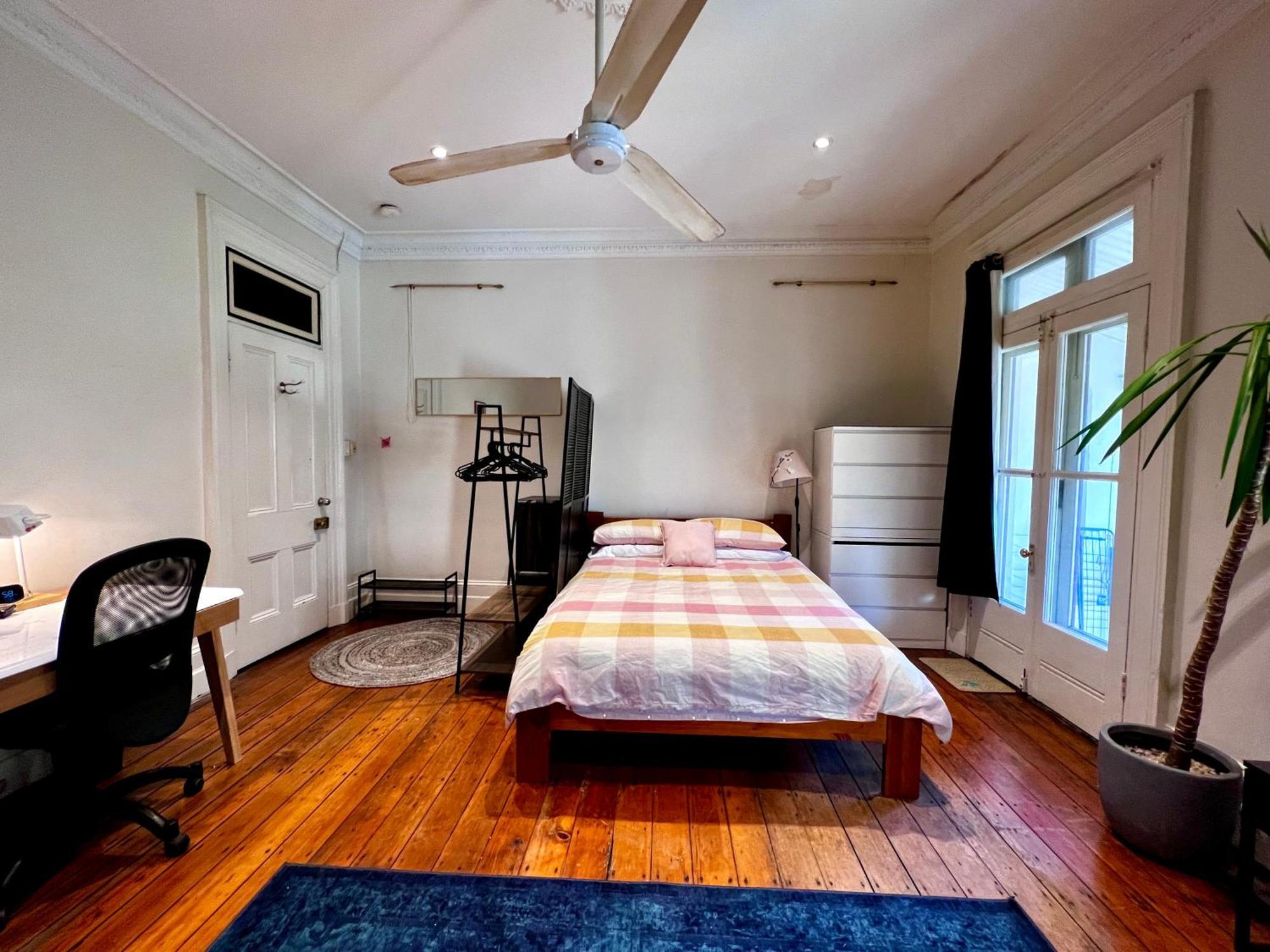 Paul's Boutique Homestay Sydney