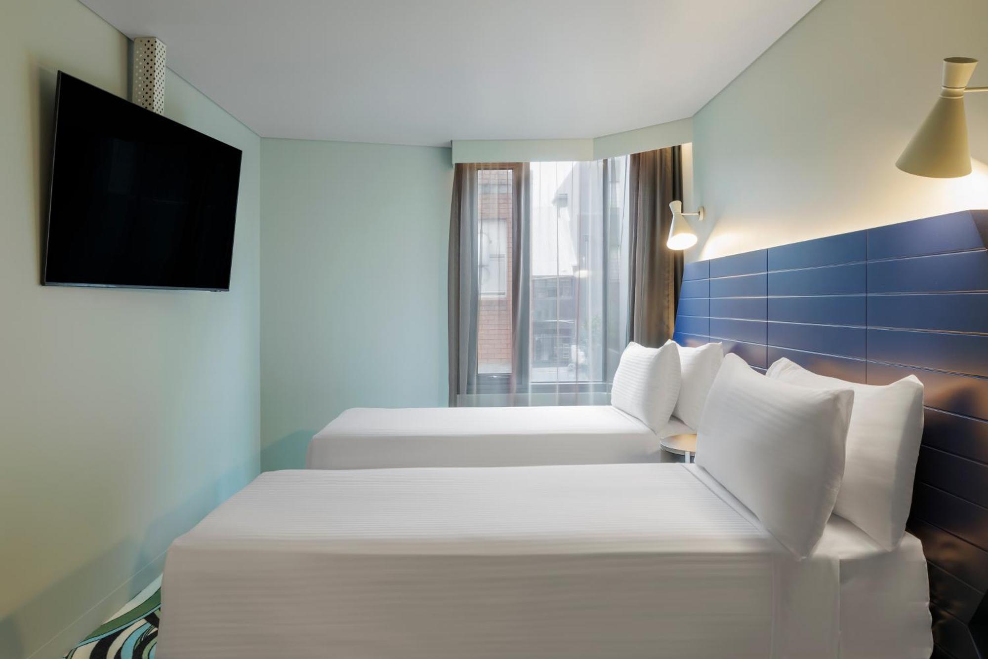 Adge And Residences Aparthotel