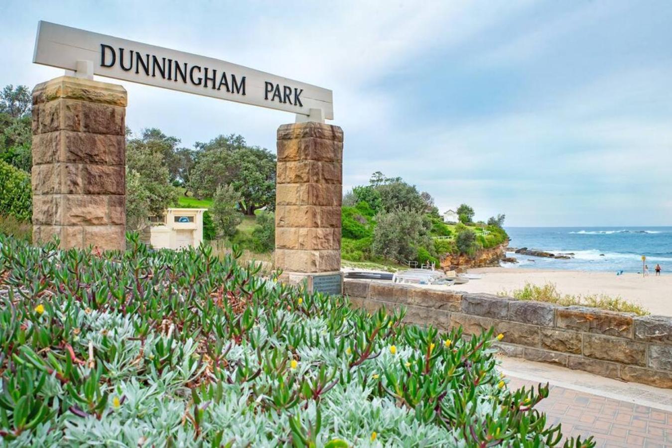 Coogee Beachside Getaway 2 * Sydney