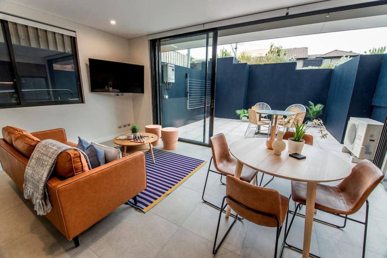 Coogee Beachside Getaway 2 Apartment *