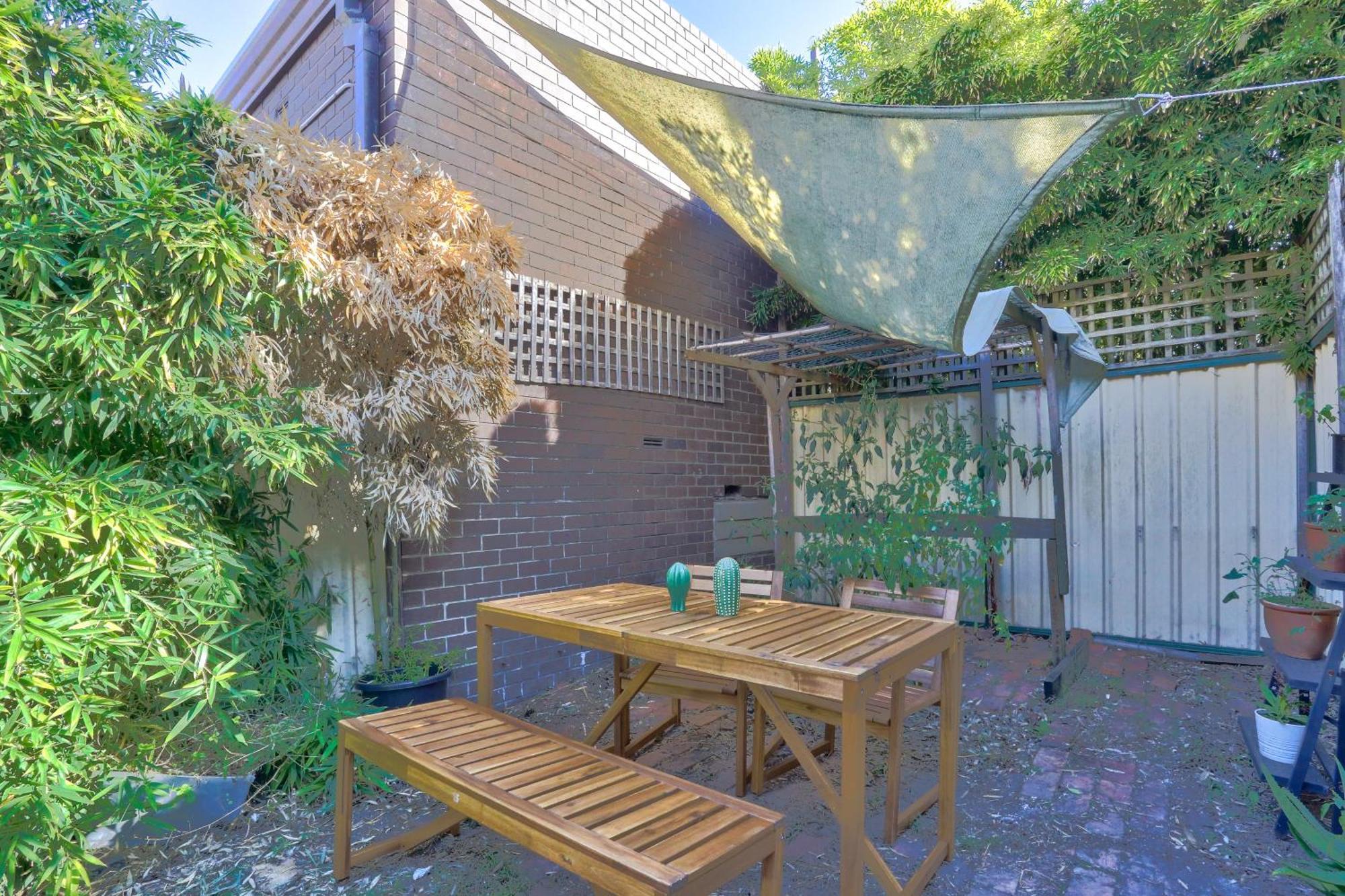 Delightful 2 Bedroom House Pyrmont 2 E-bikes Included Holiday home *