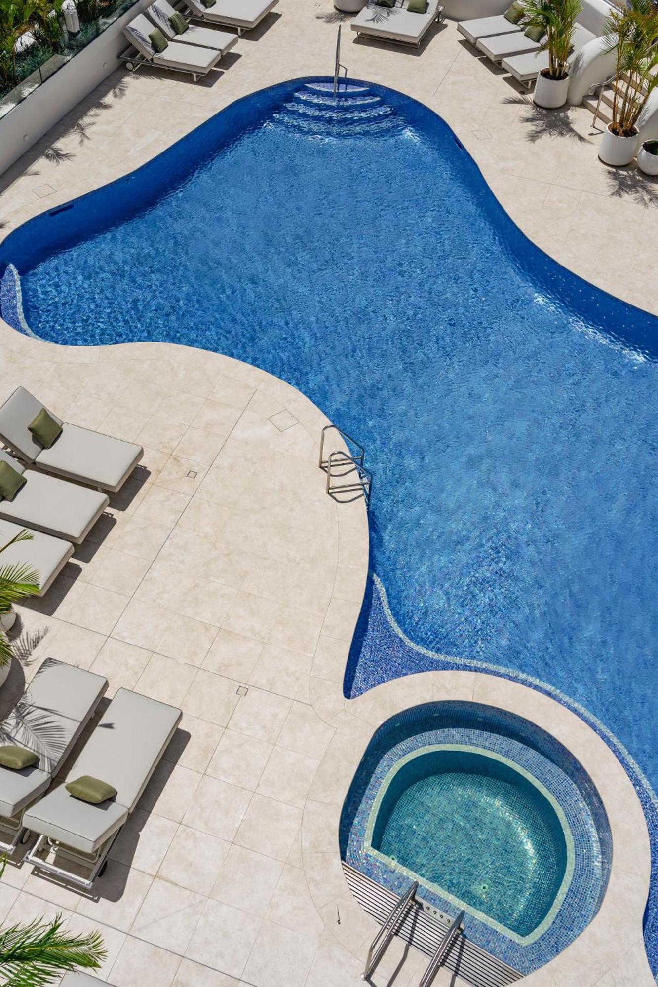 Hotel Novotel Brighton 4*