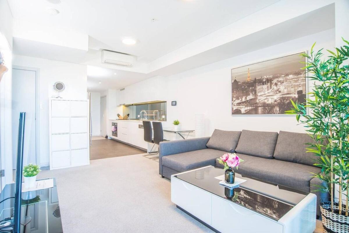 Minimalism Modern Apartment*waterview*parking＊iga Apartment *