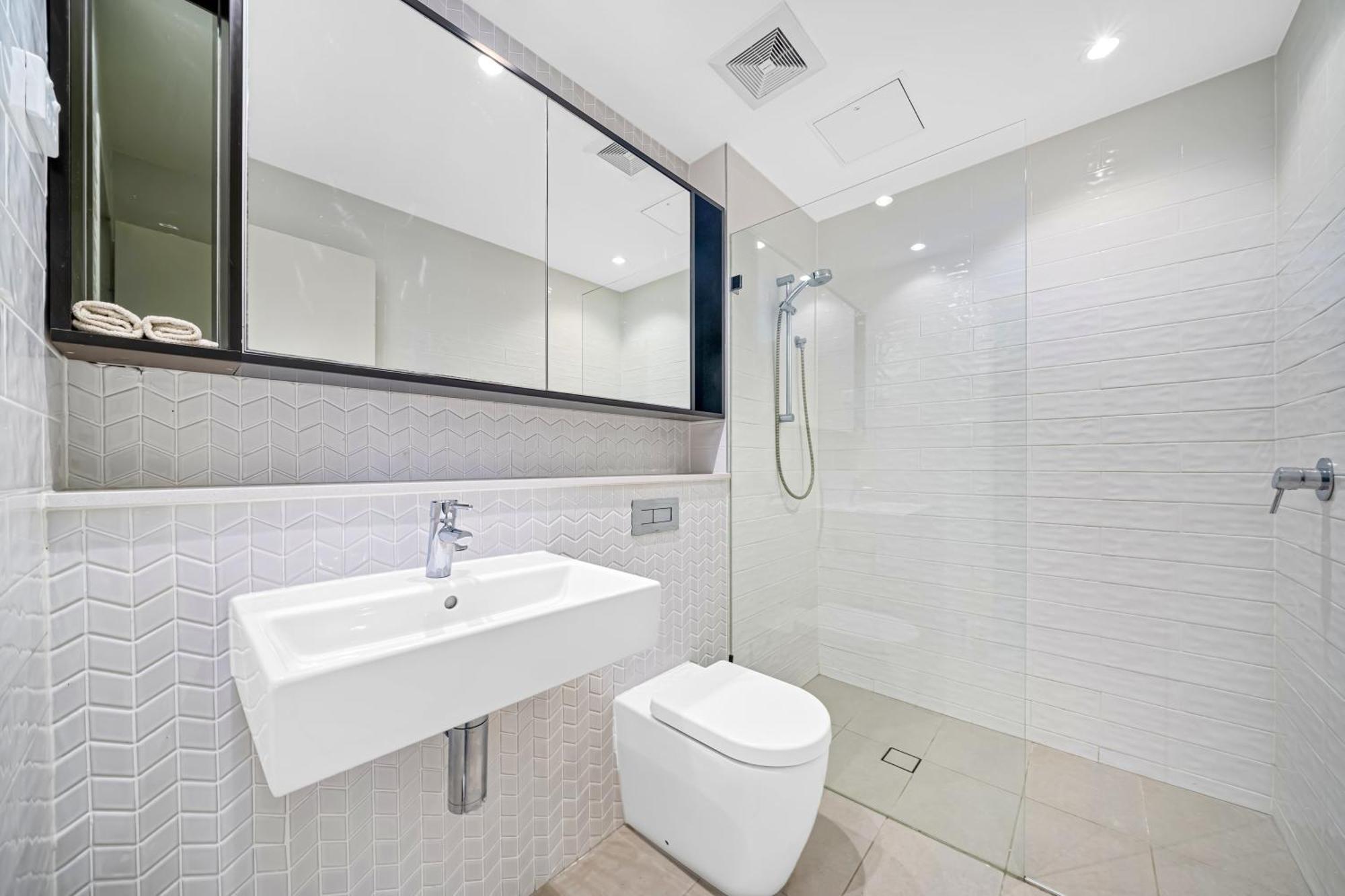 Lovely 2 Bedroom In Mortlake Apartment Sydney
