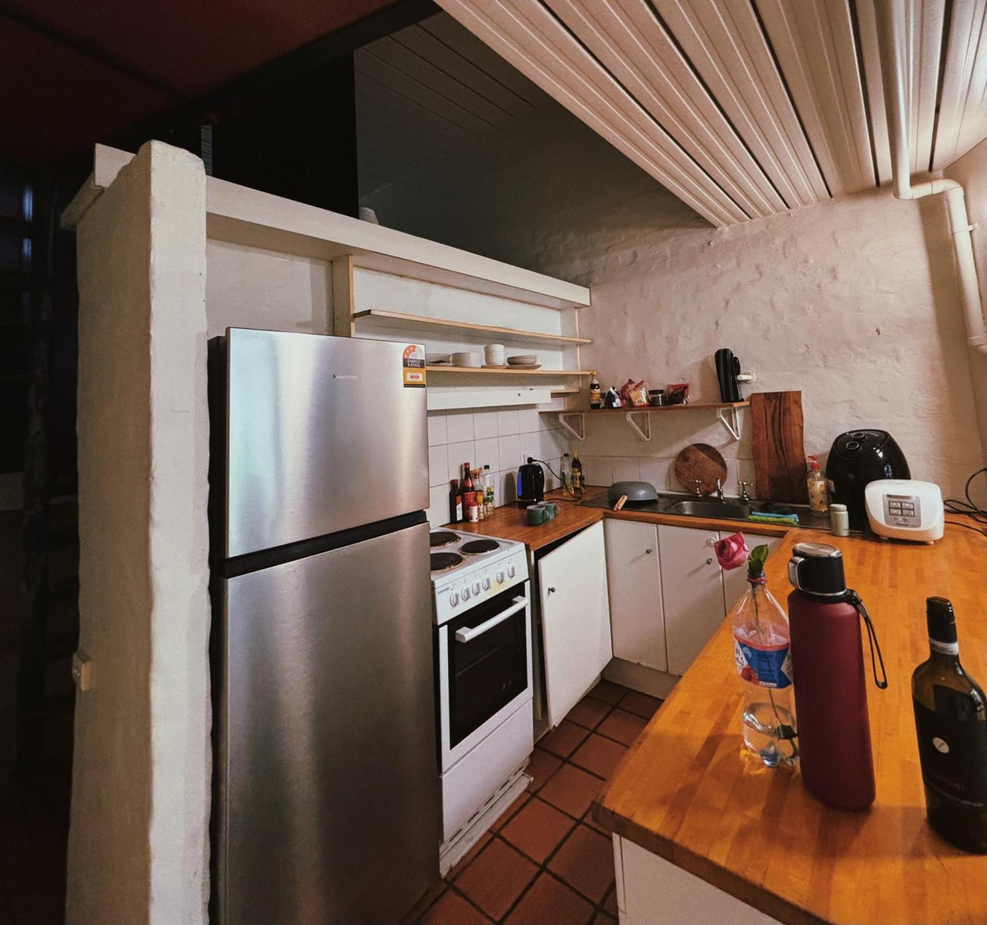 Bedroom In Terrace House With Shared Bath Homestay Sydney