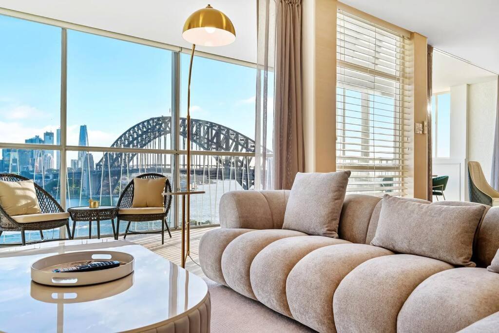 Apartment Sydney's Landmark Views From Luxury 2bd