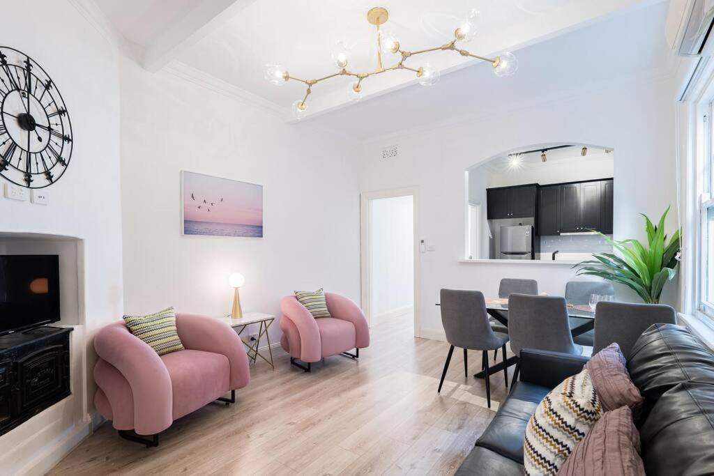 Apartment Waterfront - King Bed Master @ Rocks #9a *