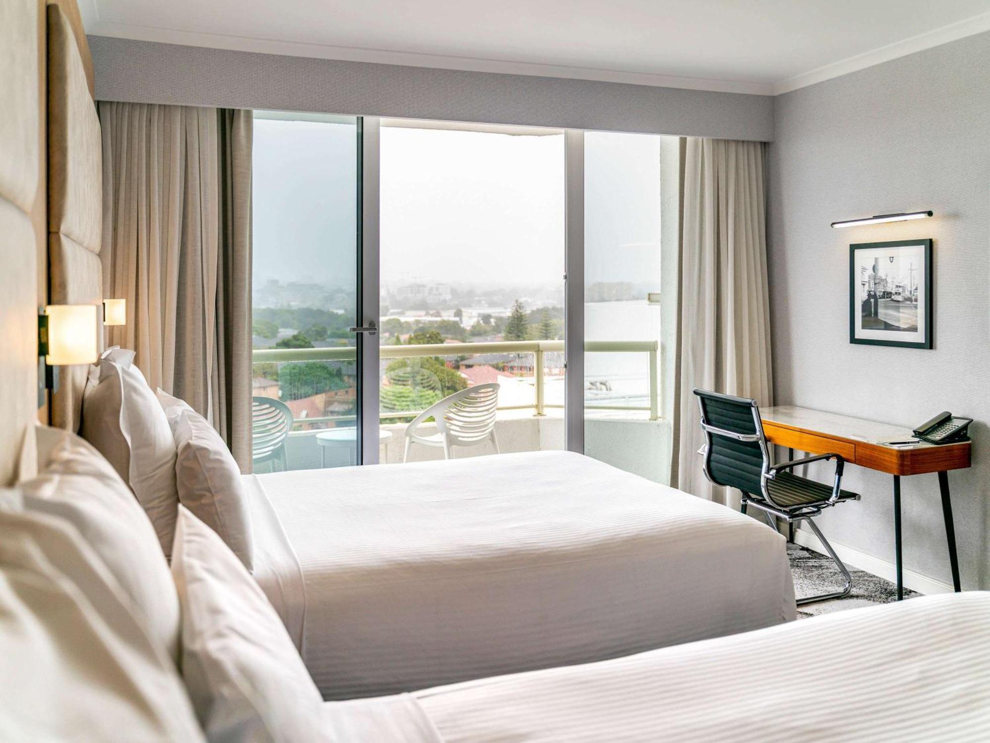 Hotel Novotel Brighton 4*
