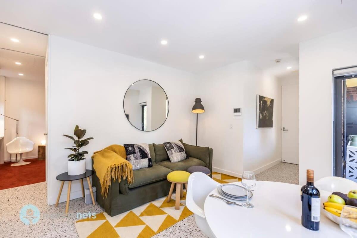Apartment Darlinghurst W A C Balcony Only A Walk To Cbd Sydney