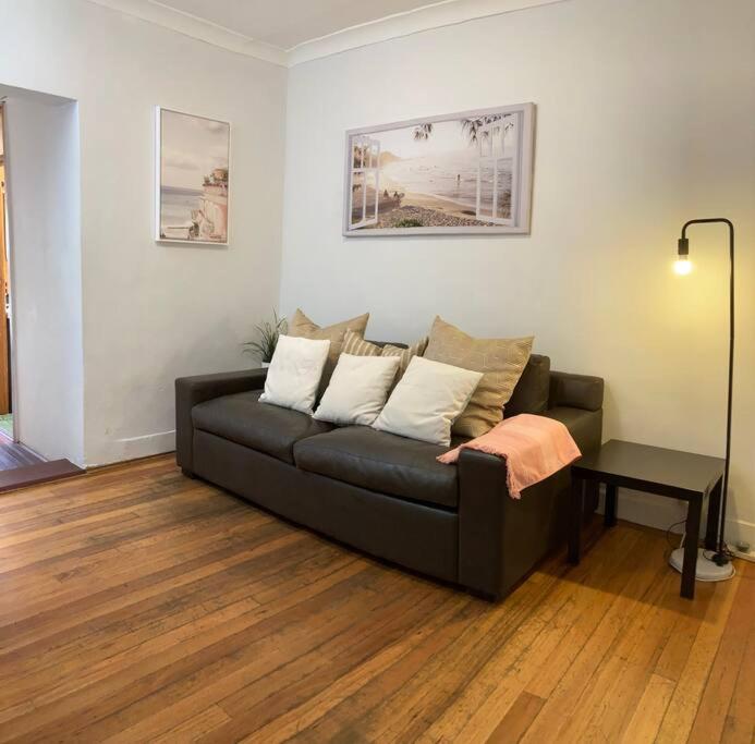 Apartment Comfy House Darling Harbour Icc Chinatown Sydney