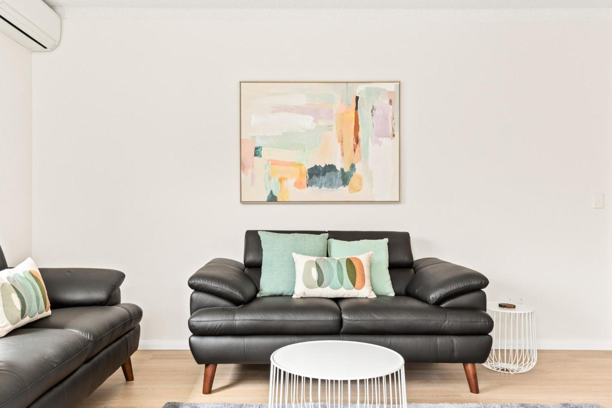 Bright And Convenient Apartment, Close To Shops Sydney