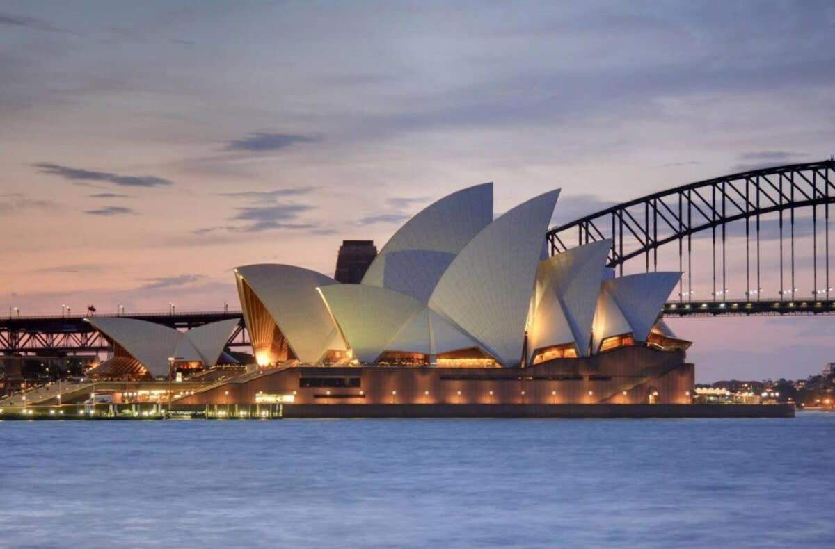 Aircabin - Cbd - Location -1 Bed Apartment Sydney