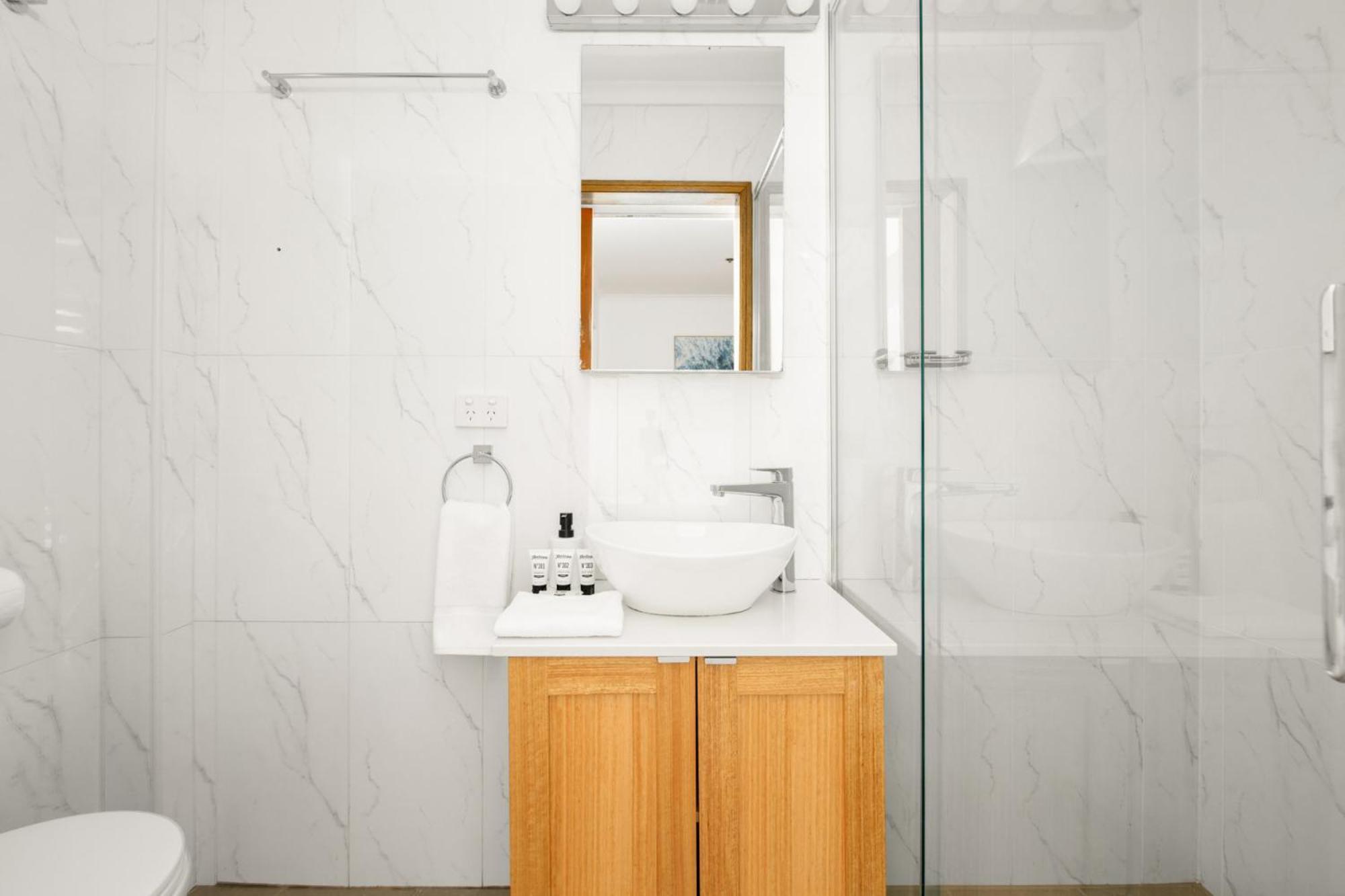 Stylish Inner 2-bed Unit By Fig Lane Park Apartment Sydney
