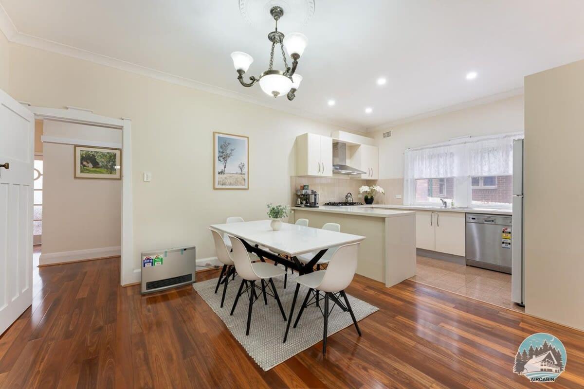 Aircabin - Denistone - 3 Beds Lovely House Holiday home Sydney