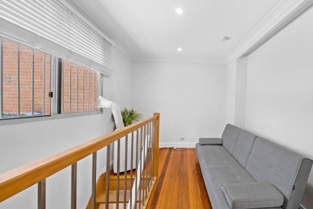 Spacious 2bds Darling Harbour & Fish Market & Icc & Cbd Sydney