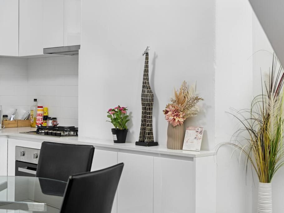 Holiday home 3br & Station&chinatown-5 Mins Walk *