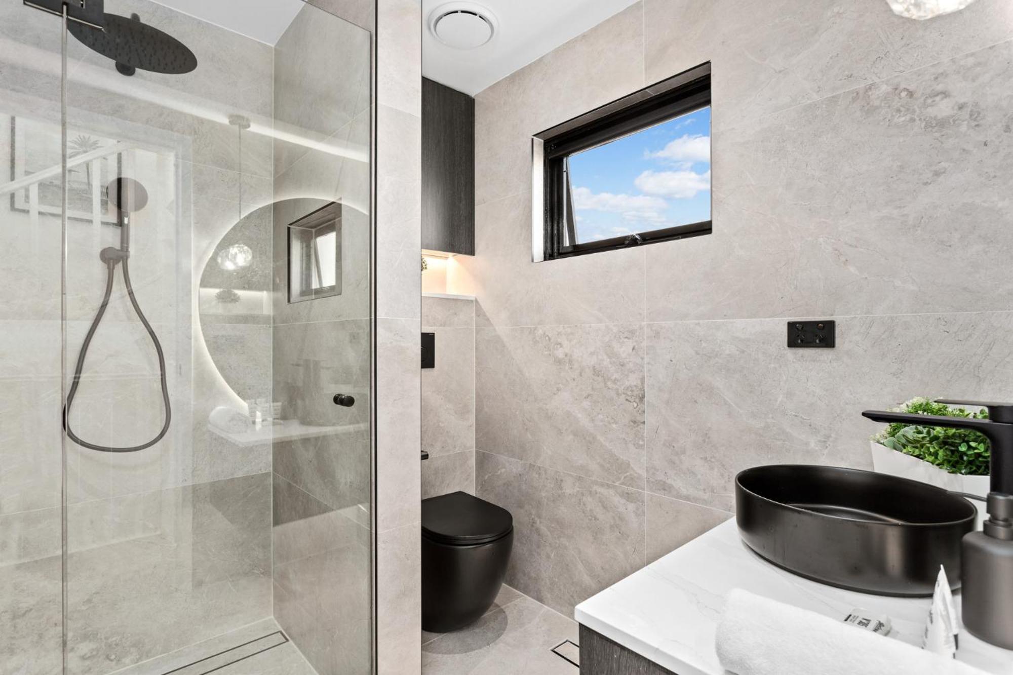Central 2-bed Terrace House By The Harbour Holiday home
