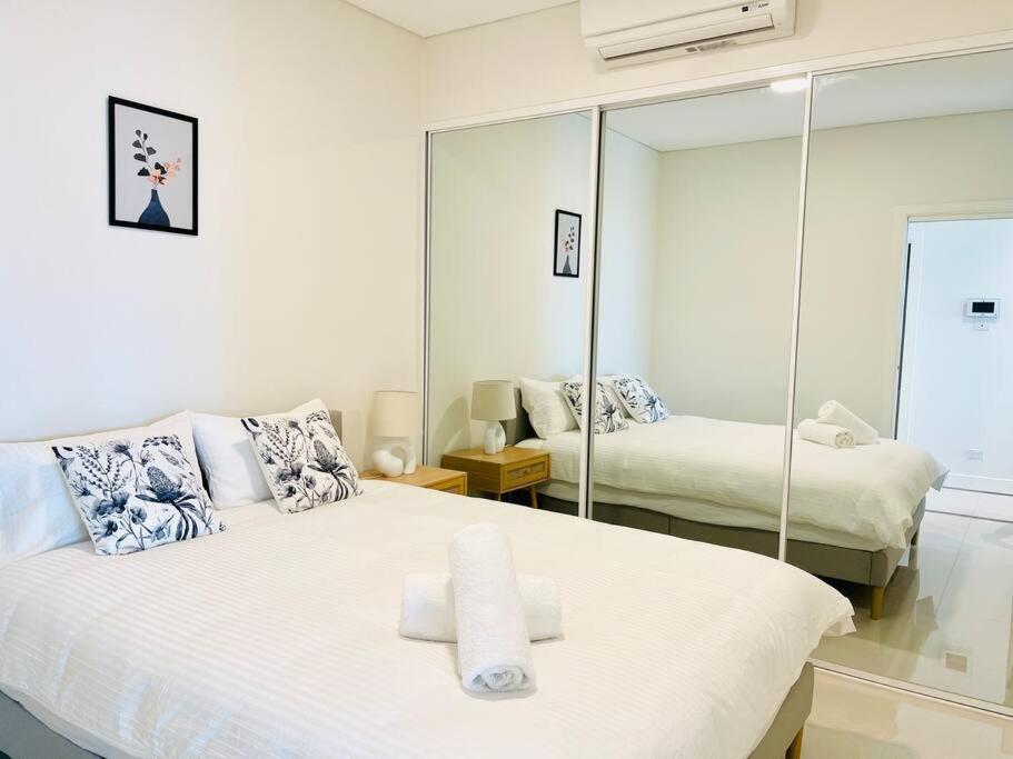 Apartment Sensational Waterview 2bed2baths -wifi Parking *