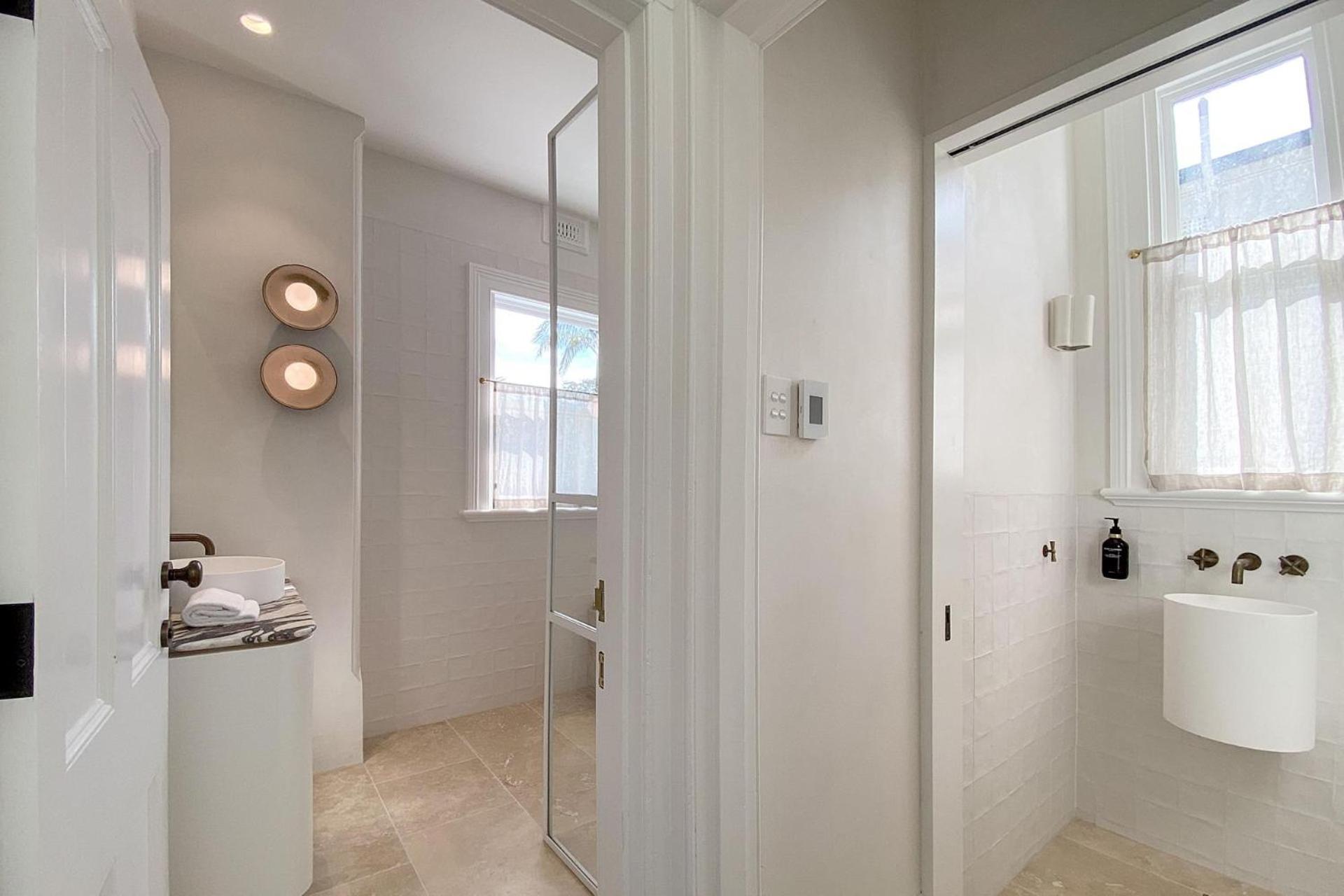 The Timeless Modern Glebe Holiday home *