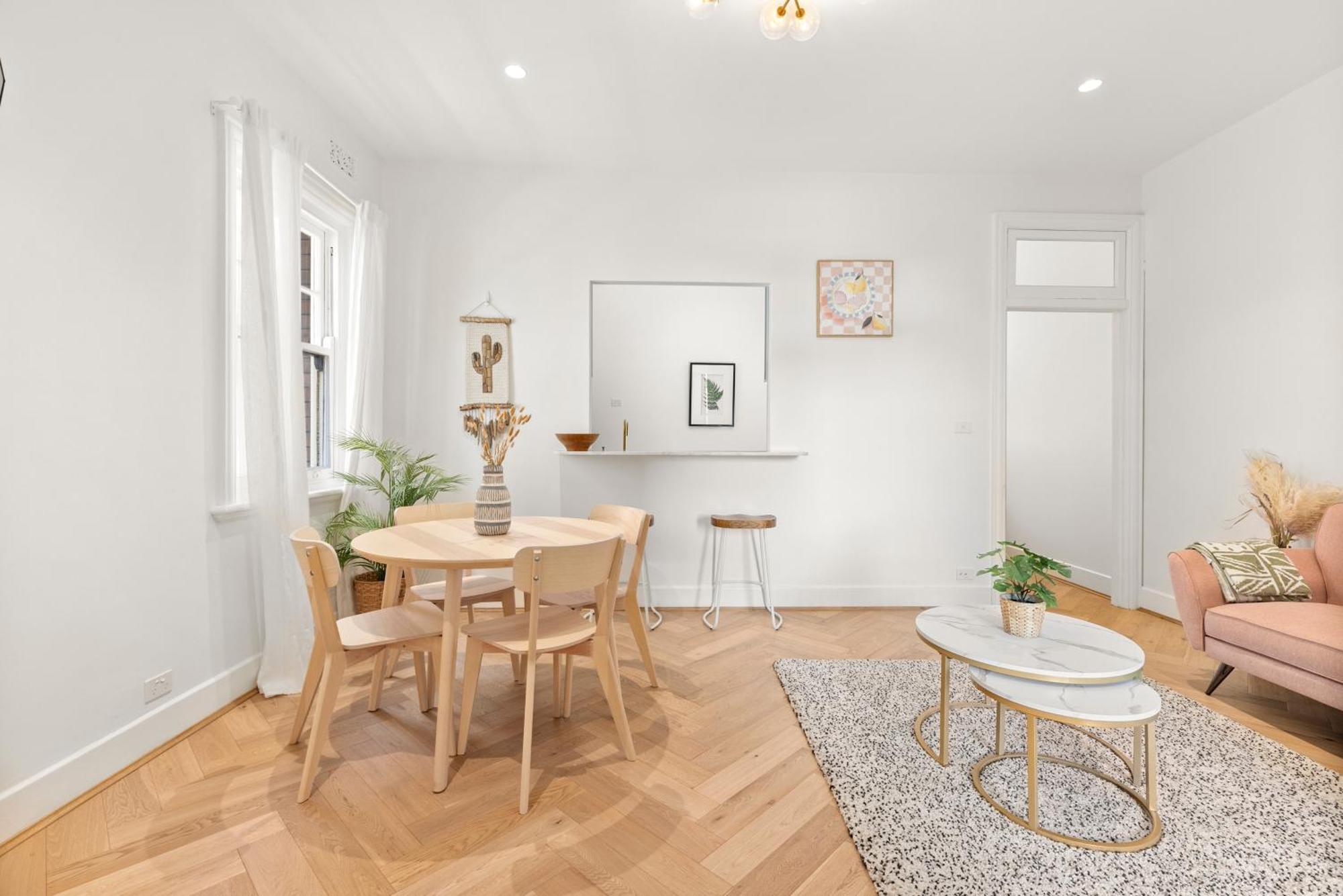 Family Friendly 2br W/seaview Balcony Sydney
