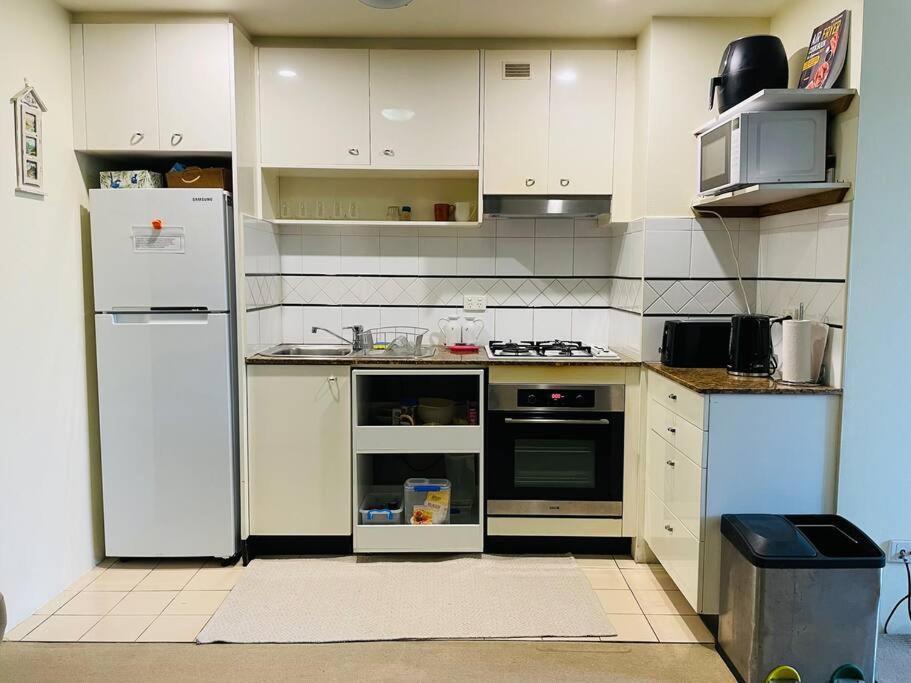 Convenient Studio With Courtyard Sydney