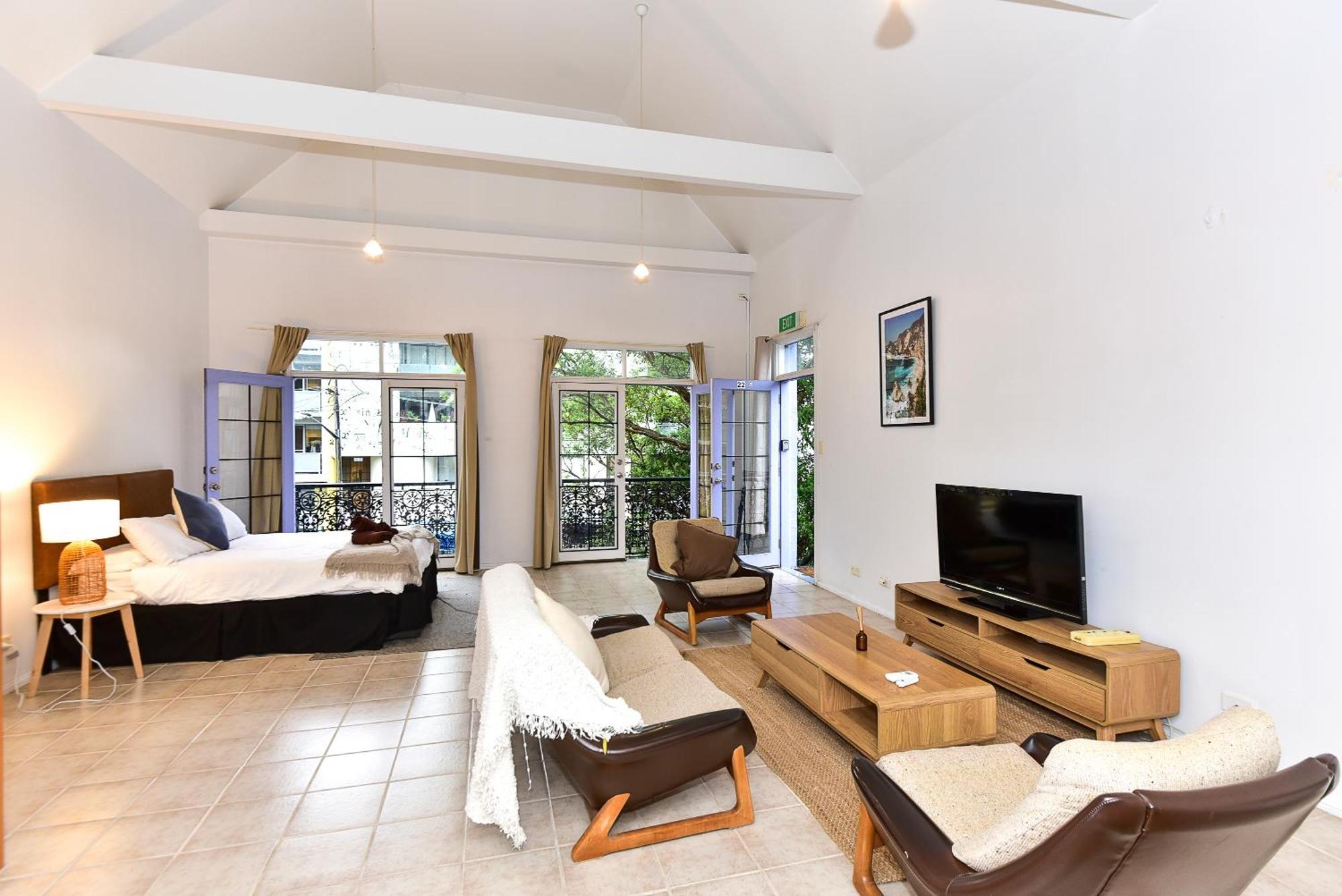 Upper Chapel Loft Apartment Sydney