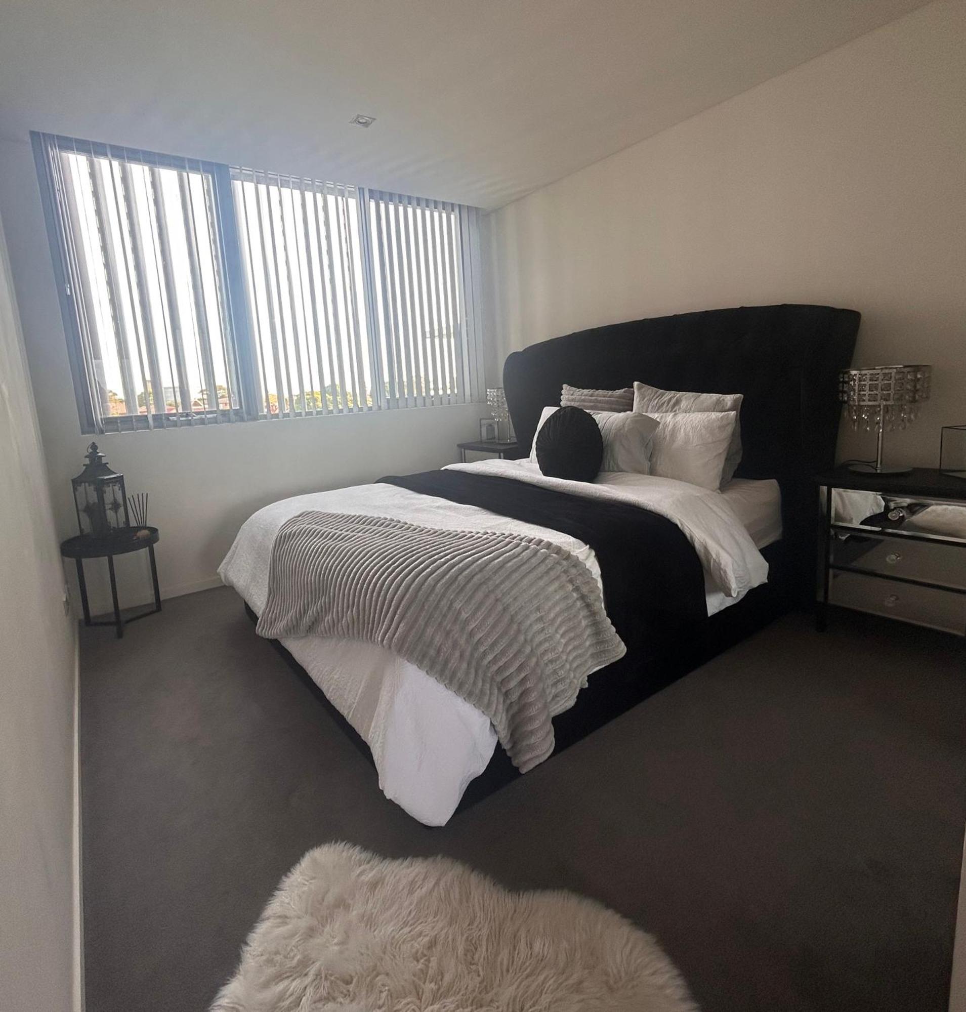 Drummoyne Apartment *