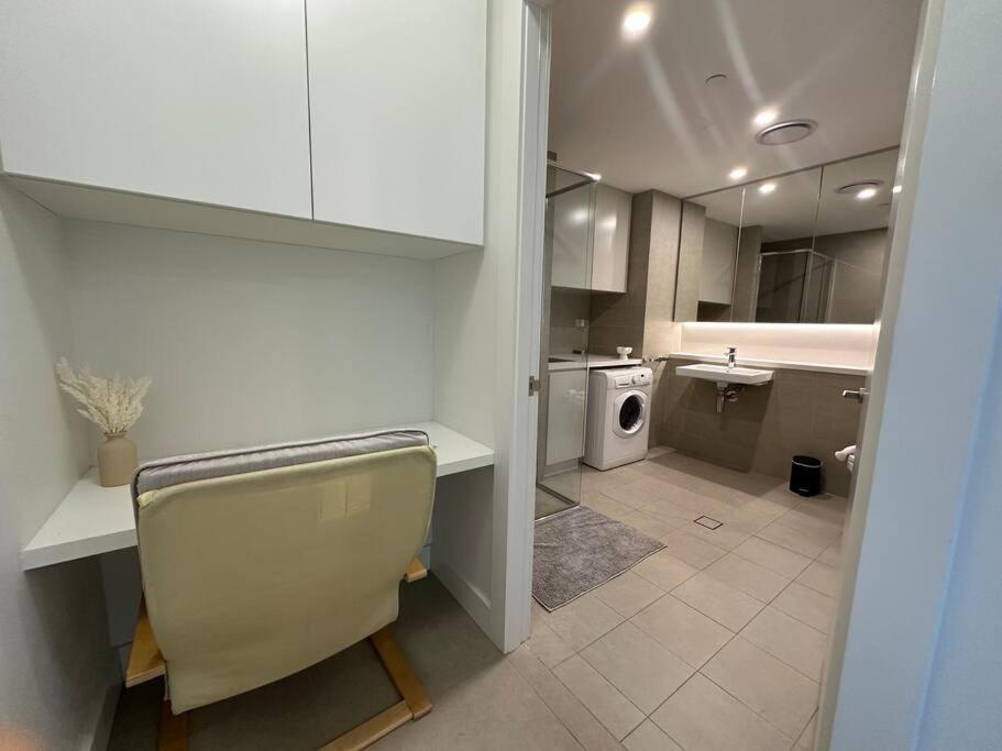 Apartment Cozy 1 Bedroom At Olympic Park With One Carspace *