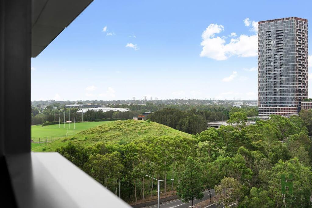 Apartment Cozy 1 Bedroom At Olympic Park With One Carspace Sydney