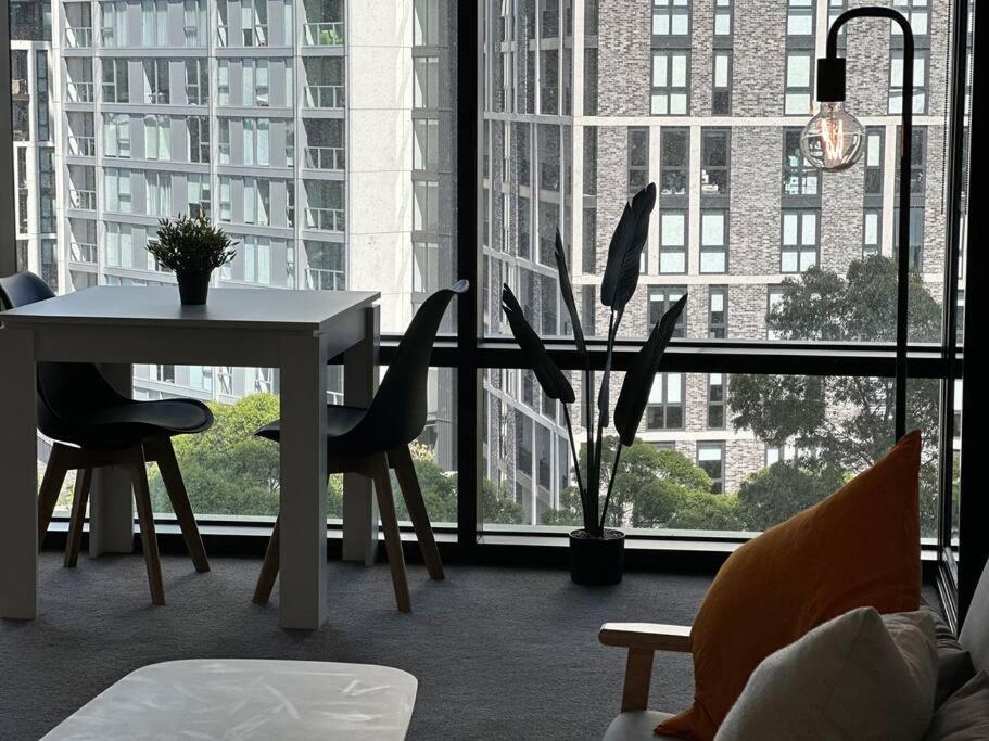Apartment Cozy 1 Bedroom At Olympic Park With One Carspace Sydney