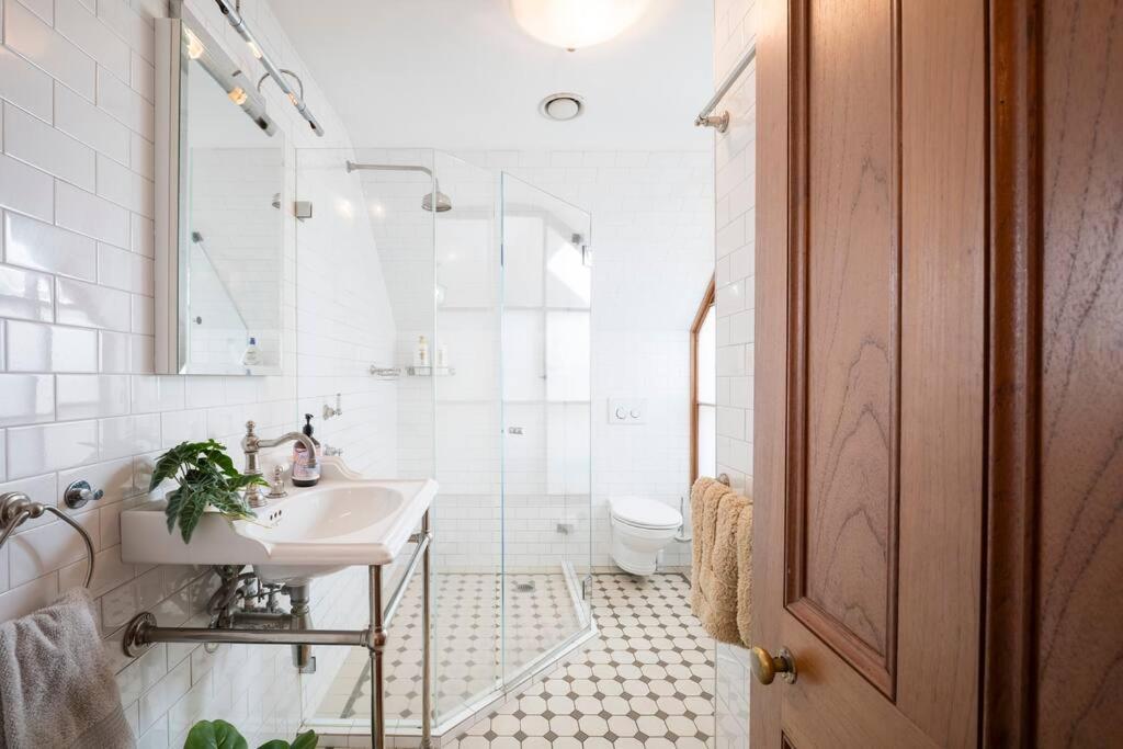 Apartment Chic Historical 3 Bedroom In The Rocks #l3