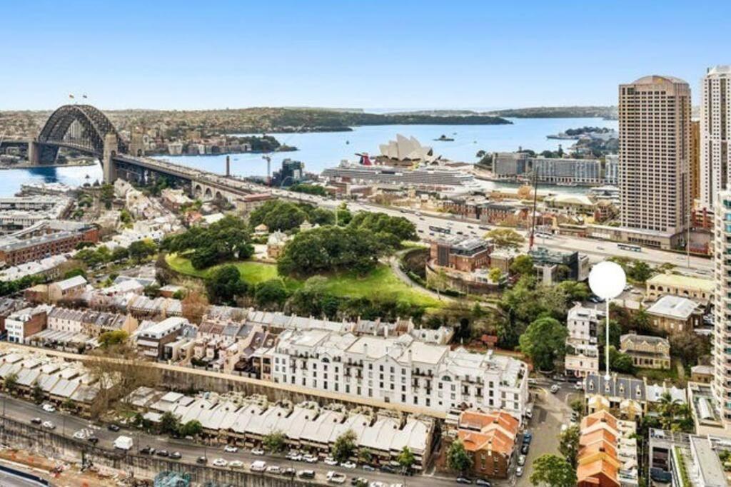 Chic Large 4 Bedroom Barangaroo The Rocks Apartment Sydney
