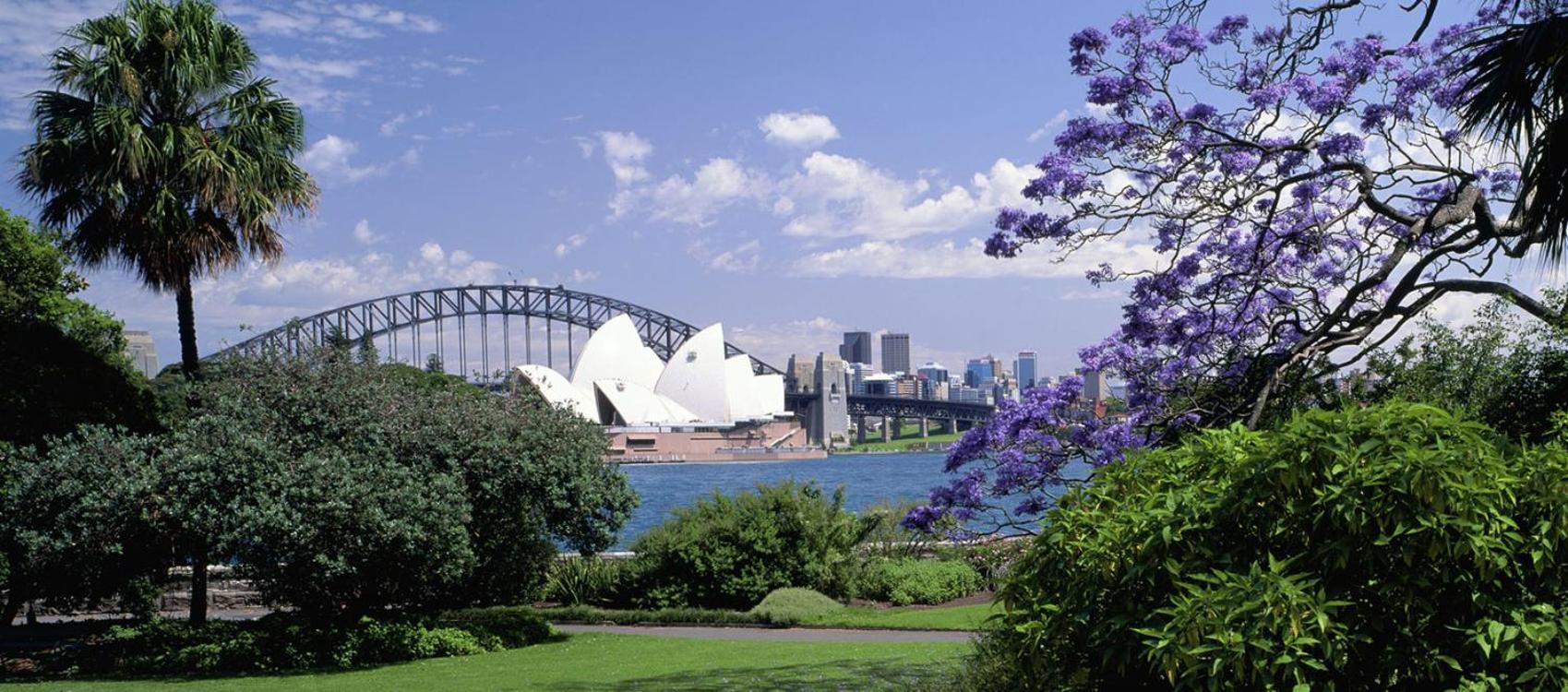 Historic Harbourside Townhouse Apartment