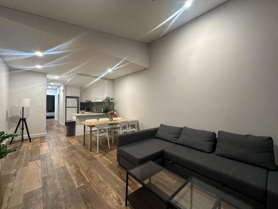 Holiday home Cozy & Spacious 3 Bedroom House Glebe *