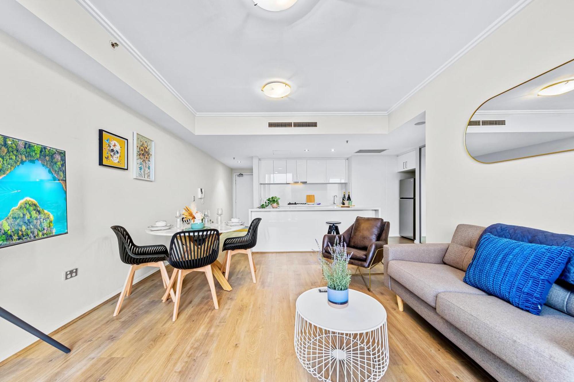 Apartment Stunning And Water View *