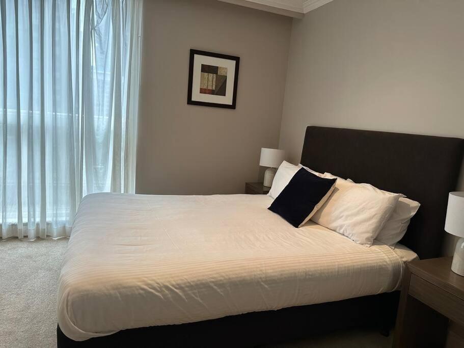 Large Two Bedroom Bon21602 Apartment