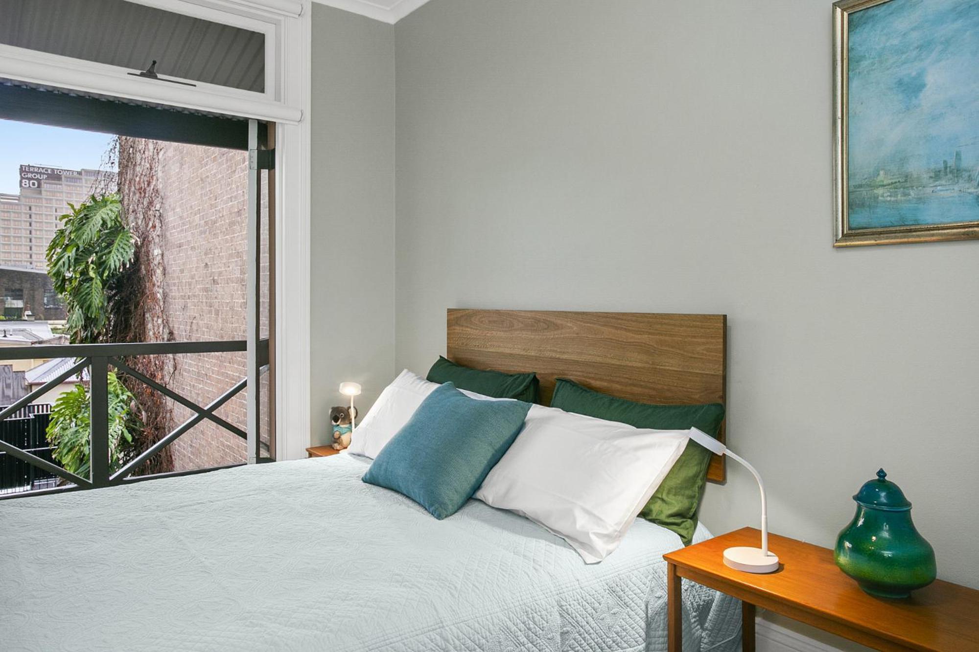 Family Terrace Close To Oxford Street And Cbd Holiday home
