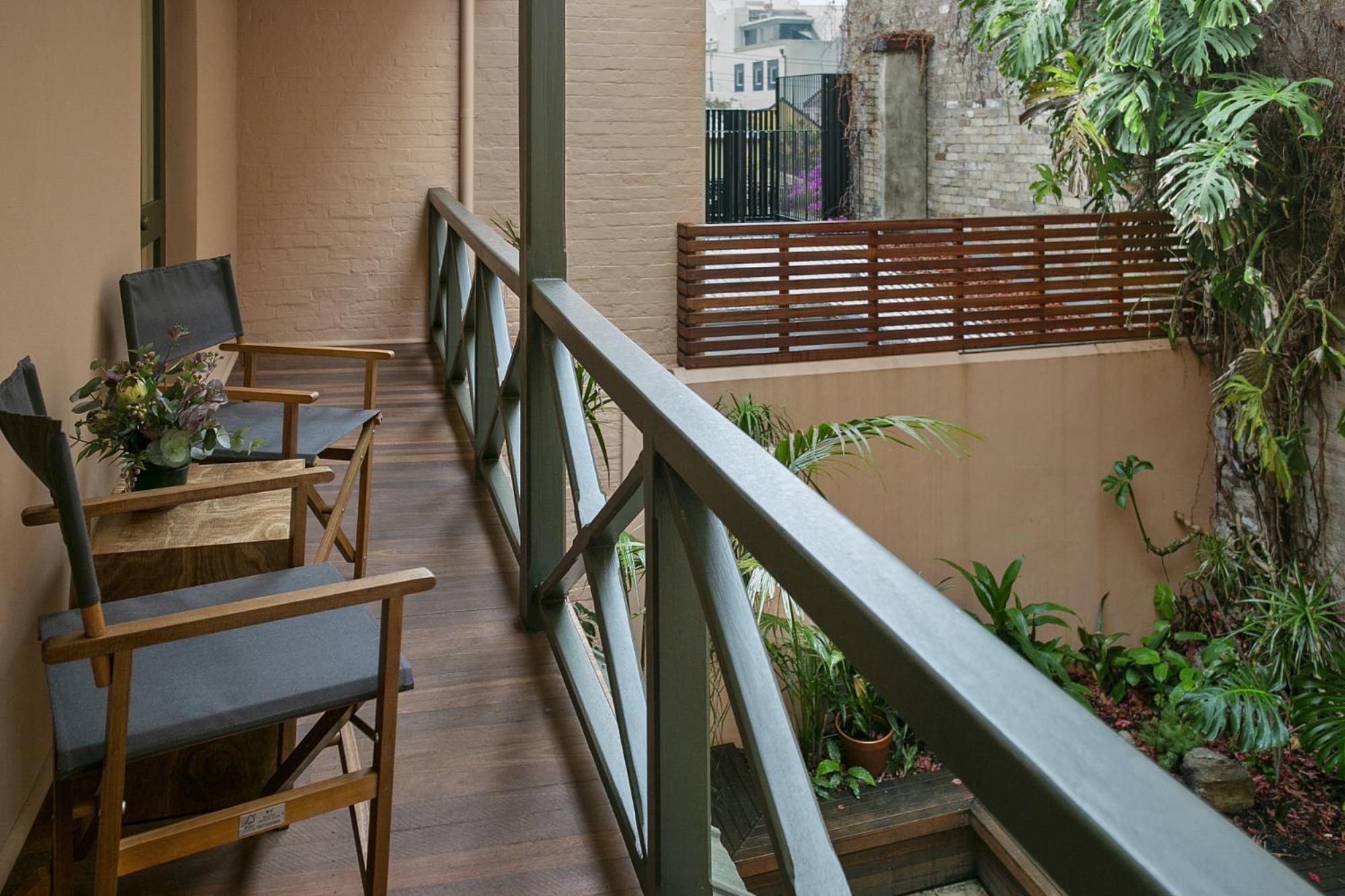 Family Terrace Close To Oxford Street And Cbd * Sydney