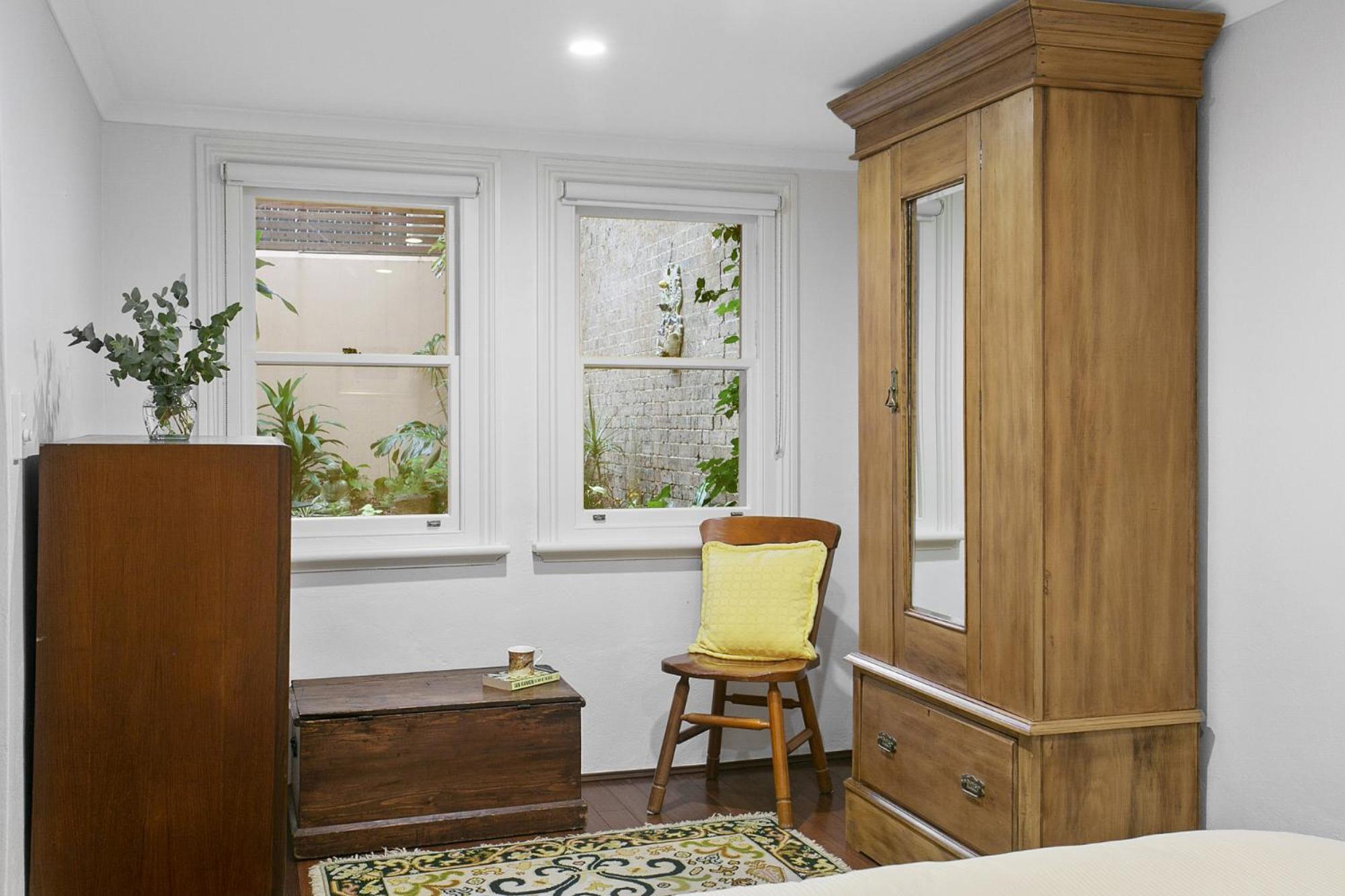 Family Terrace Close To Oxford Street And Cbd Holiday home *