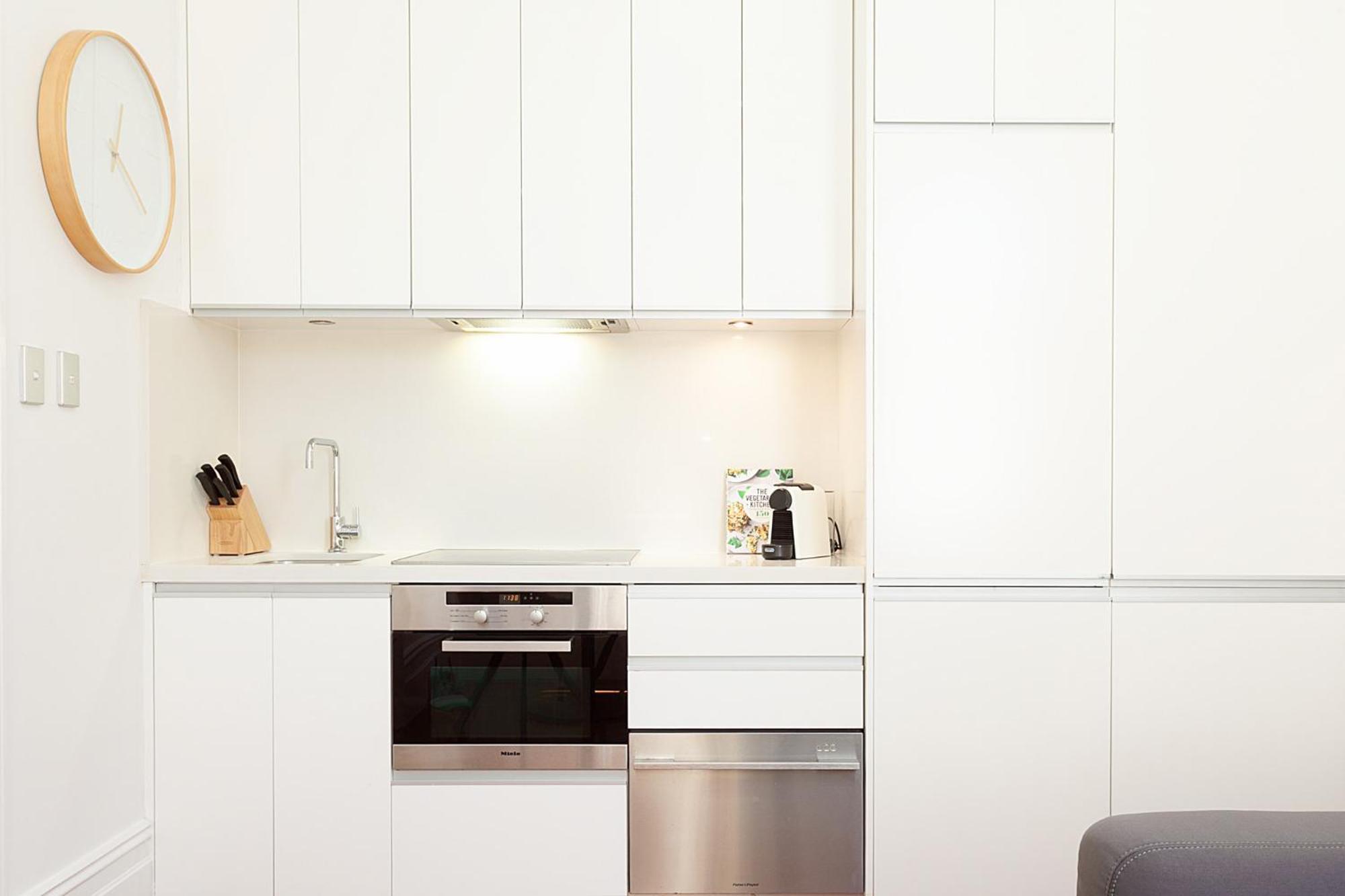 Charming With Balcony In Inner-city Glebe Apartment Sydney
