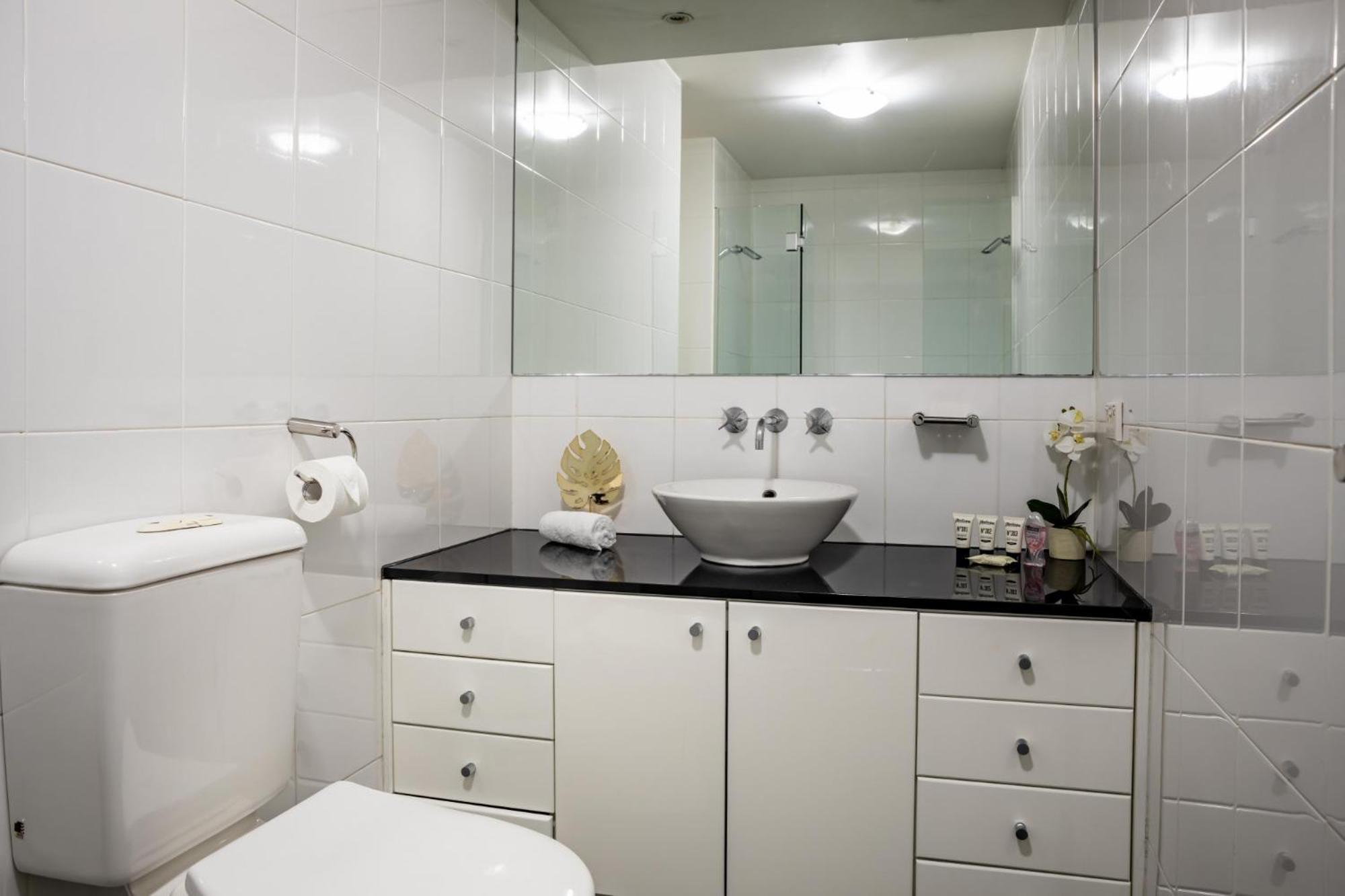 Apartment Stylish Studio With Pool & Gym In Heart Of Duplicate