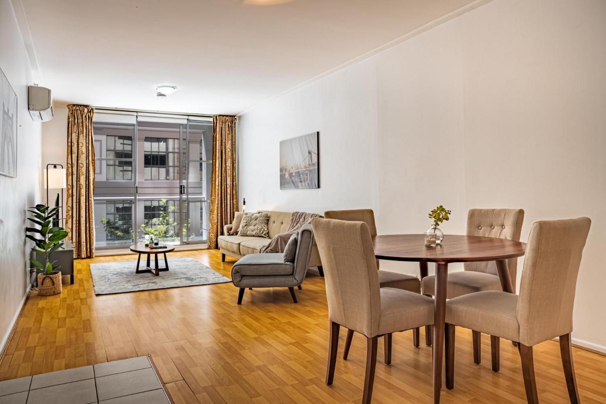 Apartment Stylish Studio With Pool & Gym In Heart Of Duplicate Sydney