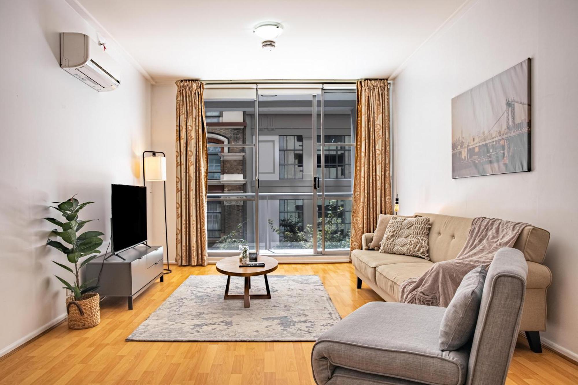 Apartment Stylish Studio With Pool & Gym In Heart Of Duplicate *