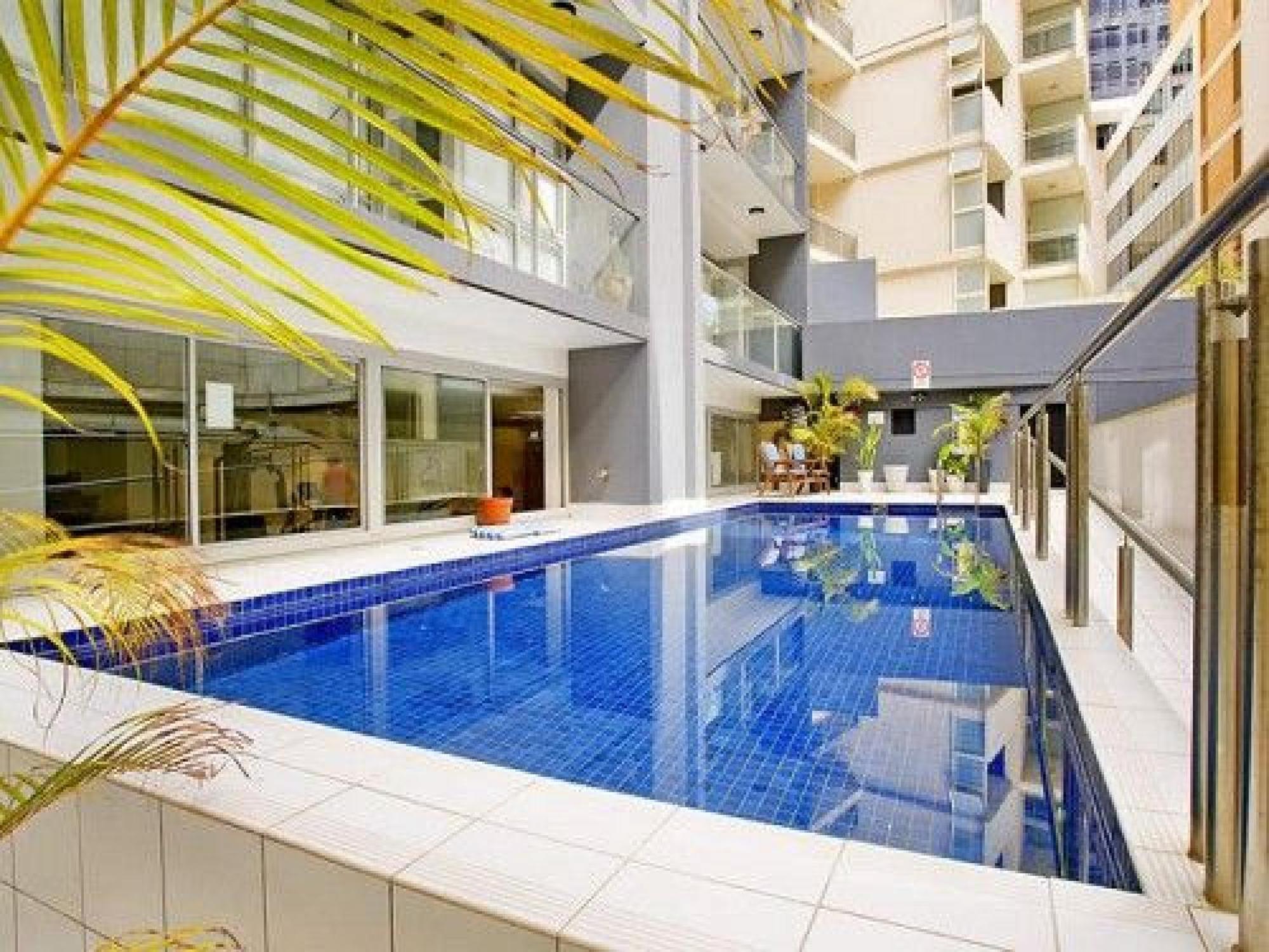 Stylish Studio With Pool & Gym In Heart Of Duplicate Apartment Sydney
