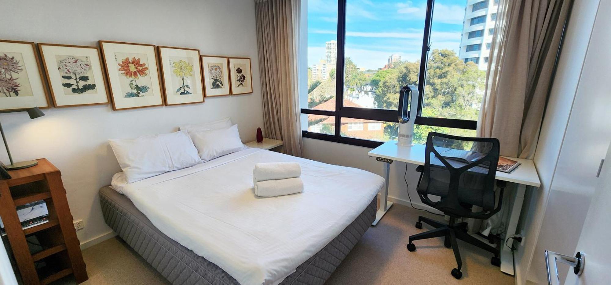 Apartment Beautiful Harbour Views, Stylish & Pool Sydney