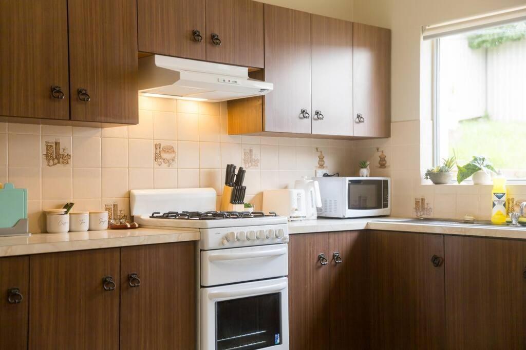 Holiday home Water View House In Putney *