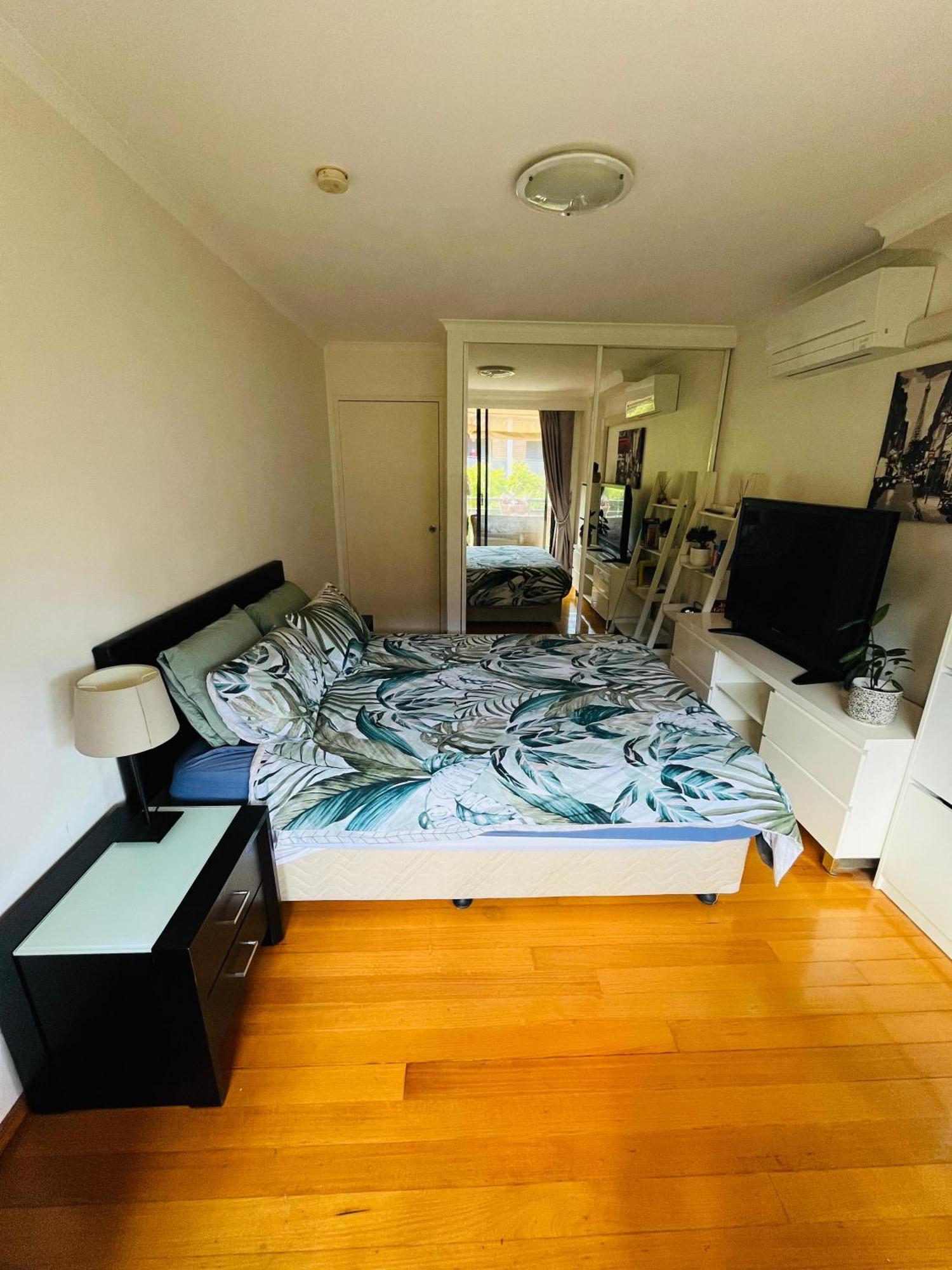 Private In Shared House In Pyrmont Homestay Sydney
